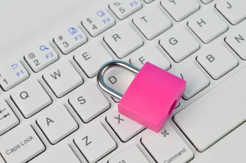 candado-cyberseguridad-diprotec-2-1-1024x681 copia